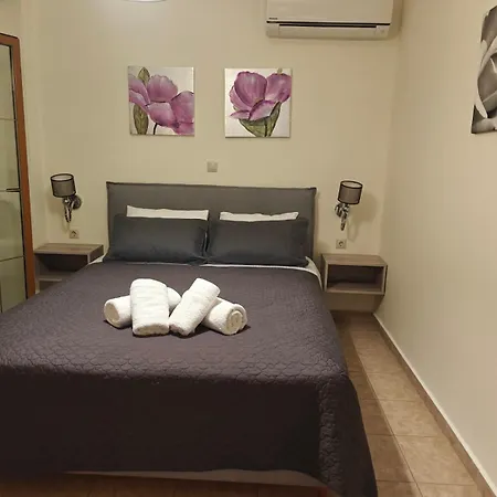 Helen's & Semesteranläggning (resort) Skala (Kefalonia)