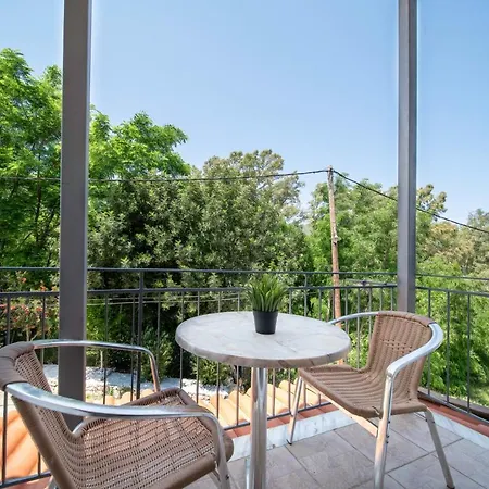 Helen's & Feriested Skala (Kefalonia)