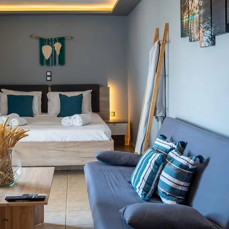 Helen's Studios&apartments 3*
